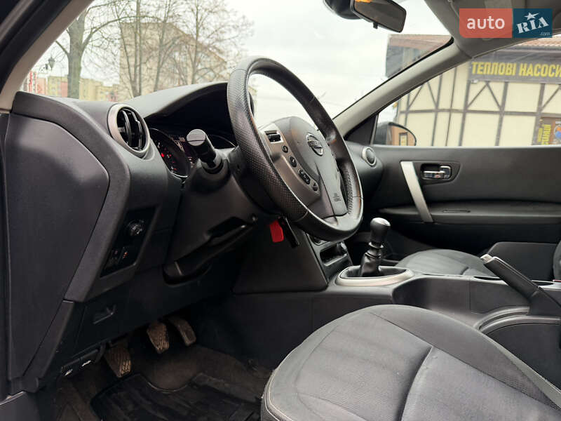 Внедорожник / Кроссовер Nissan Qashqai 2010 в Ровно