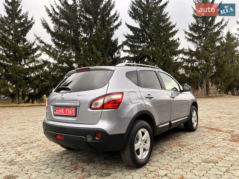 Внедорожник / Кроссовер Nissan Qashqai 2013 в Дубно