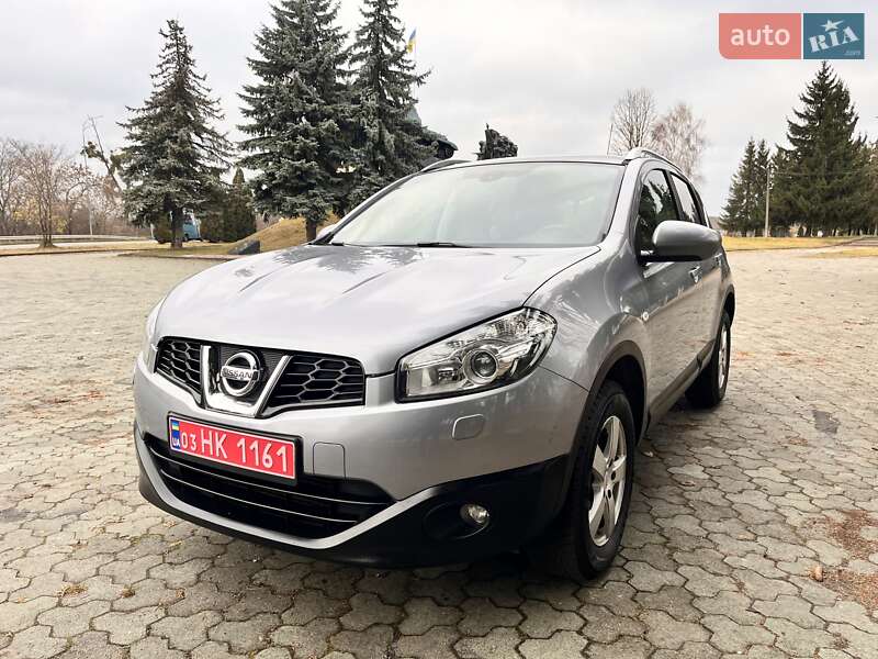 Внедорожник / Кроссовер Nissan Qashqai 2013 в Дубно