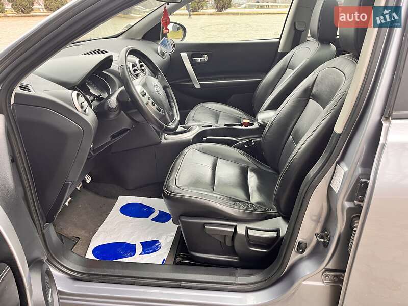 Внедорожник / Кроссовер Nissan Qashqai 2013 в Дубно