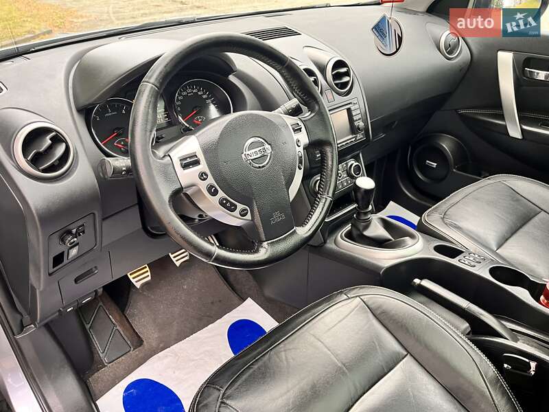 Внедорожник / Кроссовер Nissan Qashqai 2013 в Дубно