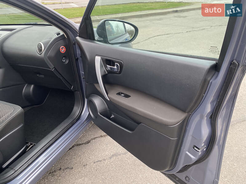 Внедорожник / Кроссовер Nissan Qashqai 2007 в Ивано-Франковске