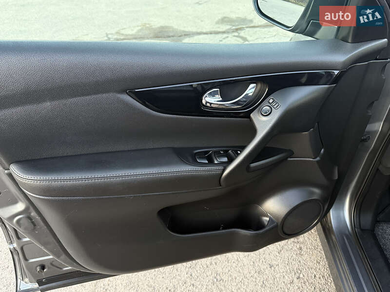 Позашляховик / Кросовер Nissan Qashqai 2015 в Трускавці фото 37 Позашляховик / Кросовер Nissan Qashqai 2015 в Трускавці