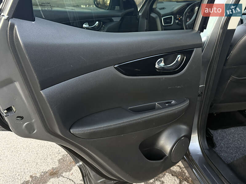 Позашляховик / Кросовер Nissan Qashqai 2015 в Трускавці фото 55 Позашляховик / Кросовер Nissan Qashqai 2015 в Трускавці