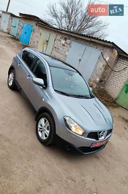 Позашляховик / Кросовер Nissan Qashqai 2011 в Запоріжжі