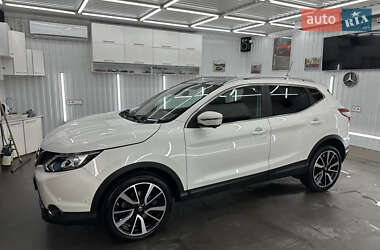 Позашляховик / Кросовер Nissan Qashqai 2016 в Рівному