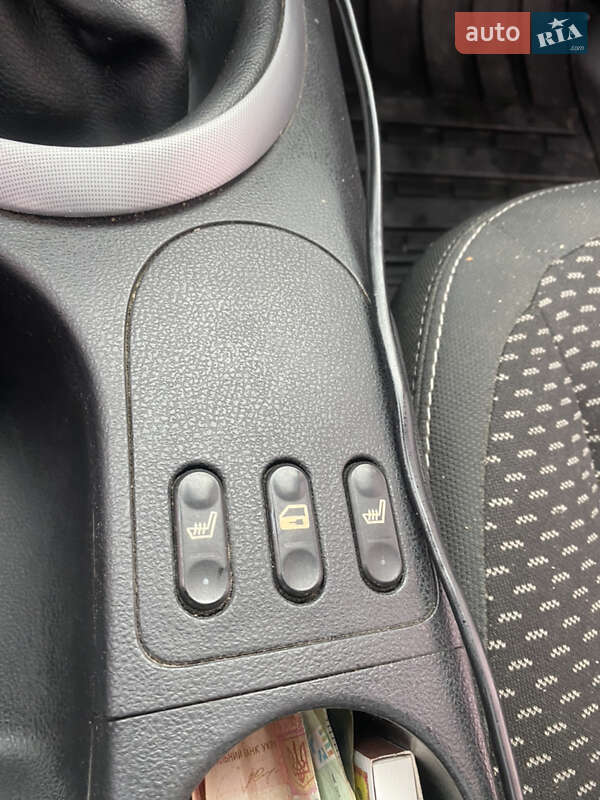 Внедорожник / Кроссовер Nissan Qashqai 2007 в Косове фото 13 Внедорожник / Кроссовер Nissan Qashqai 2007 в Косове