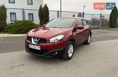 Позашляховик / Кросовер Nissan Qashqai 2011 в Новомосковську