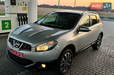 Позашляховик / Кросовер Nissan Qashqai 2012 в Стрию