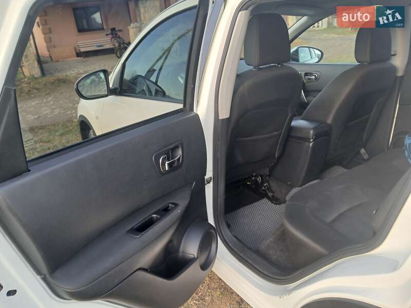 Внедорожник / Кроссовер Nissan Qashqai 2011 в Ивано-Франковске фото 6 Внедорожник / Кроссовер Nissan Qashqai 2011 в Ивано-Франковске