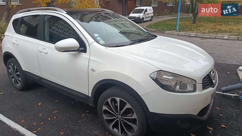 Внедорожник / Кроссовер Nissan Qashqai 2011 в Ровно