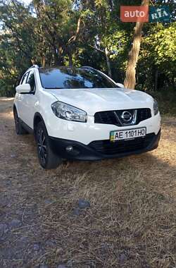 Внедорожник / Кроссовер Nissan Qashqai 2012 в Каменском