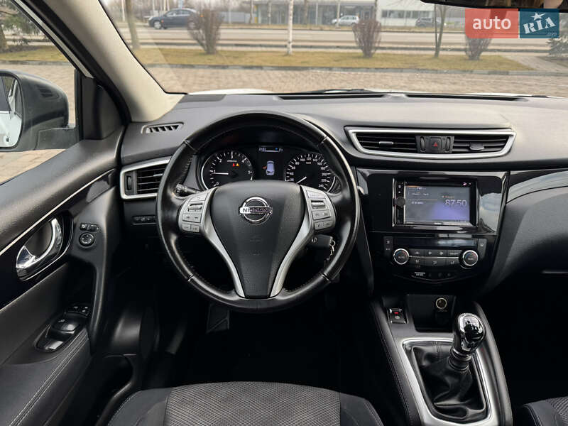 Внедорожник / Кроссовер Nissan Qashqai 2015 в Ивано-Франковске фото 37 Внедорожник / Кроссовер Nissan Qashqai 2015 в Ивано-Франковске