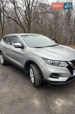 Внедорожник / Кроссовер Nissan Qashqai 2017 в Хмельницком