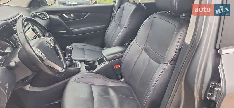 Позашляховик / Кросовер Nissan Qashqai 2016 в Новоархангельську