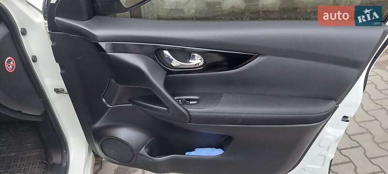 Позашляховик / Кросовер Nissan Qashqai 2016 в Хмельницькому