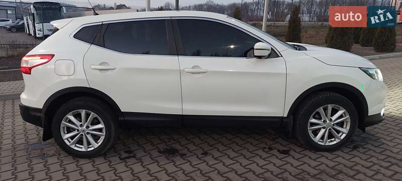 Позашляховик / Кросовер Nissan Qashqai 2016 в Хмельницькому