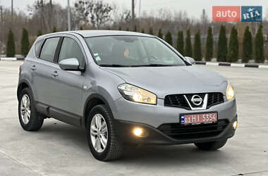 Внедорожник / Кроссовер Nissan Qashqai 2010 в Звягеле