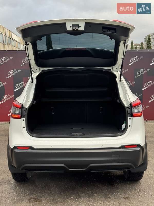 Внедорожник / Кроссовер Nissan Qashqai 2018 в Сумах