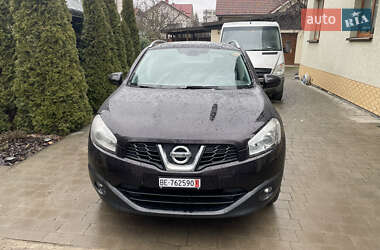 Позашляховик / Кросовер Nissan Qashqai 2010 в Івано-Франківську