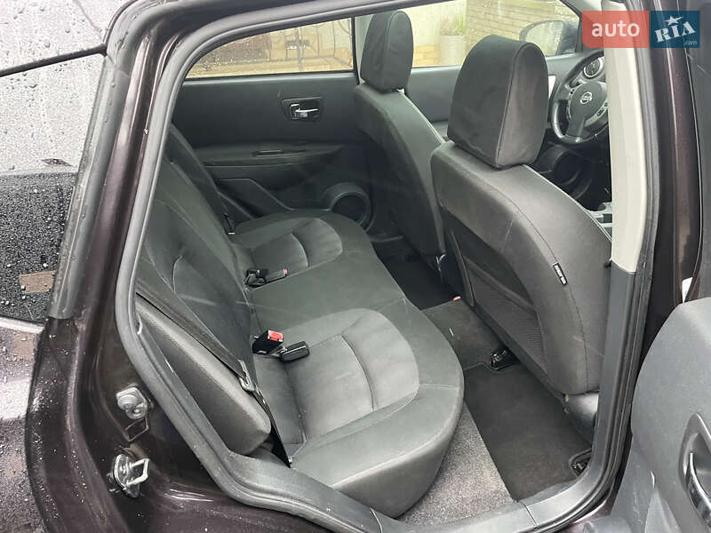 Внедорожник / Кроссовер Nissan Qashqai 2010 в Ивано-Франковске