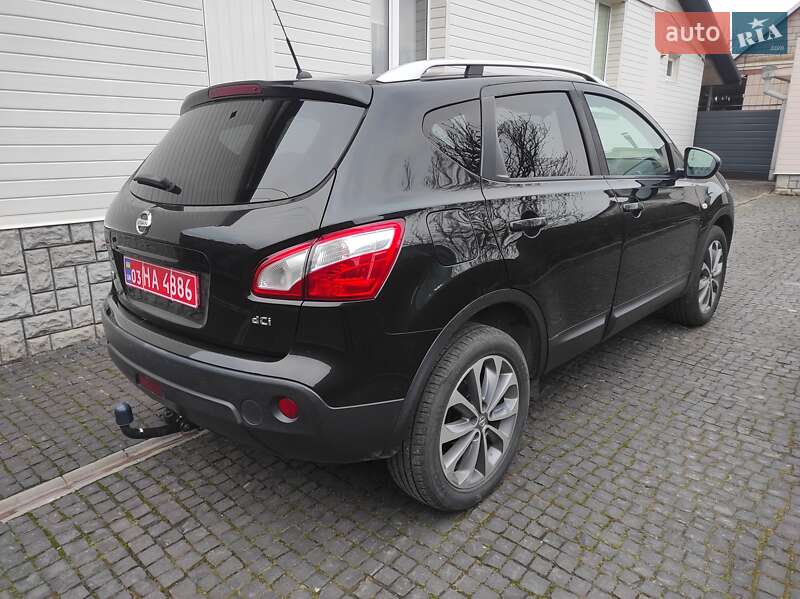 Внедорожник / Кроссовер Nissan Qashqai 2010 в Ровно