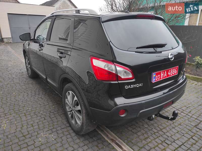 Внедорожник / Кроссовер Nissan Qashqai 2010 в Ровно