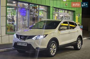 Позашляховик / Кросовер Nissan Qashqai 2014 в Києві