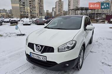 Внедорожник / Кроссовер Nissan Qashqai 2012 в Киеве