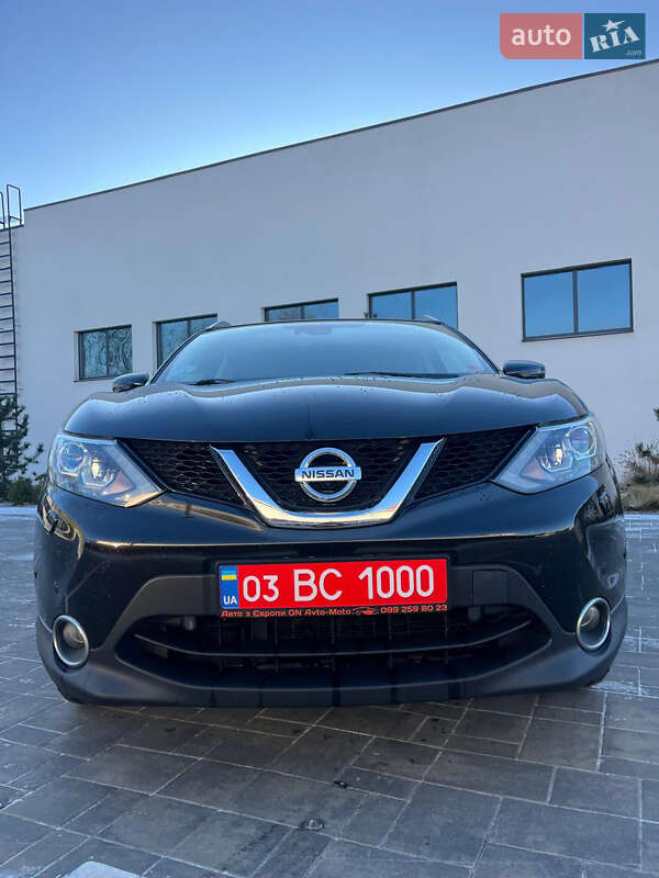 Внедорожник / Кроссовер Nissan Qashqai 2016 в Луцке