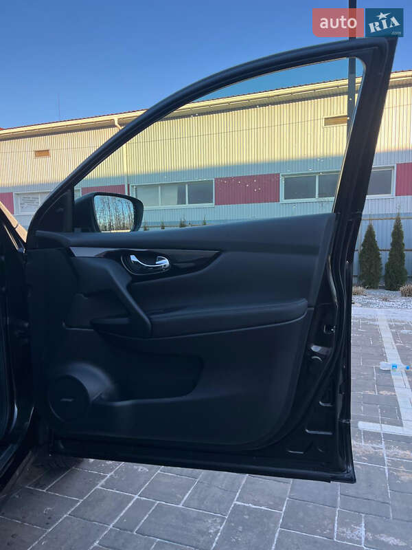 Внедорожник / Кроссовер Nissan Qashqai 2016 в Луцке