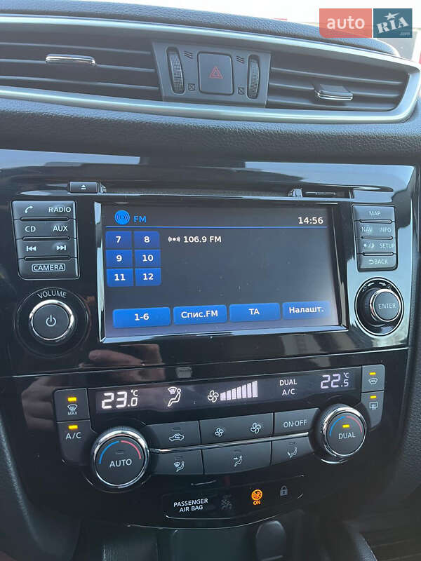 Внедорожник / Кроссовер Nissan Qashqai 2016 в Луцке