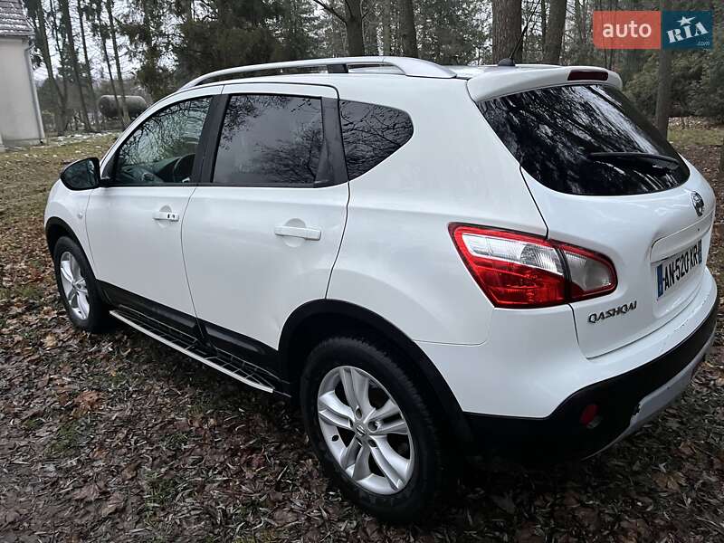 Внедорожник / Кроссовер Nissan Qashqai 2010 в Корце