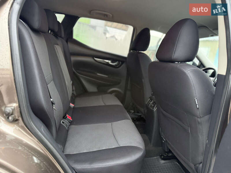 Позашляховик / Кросовер Nissan Qashqai 2017 в Хусті фото 12 Позашляховик / Кросовер Nissan Qashqai 2017 в Хусті