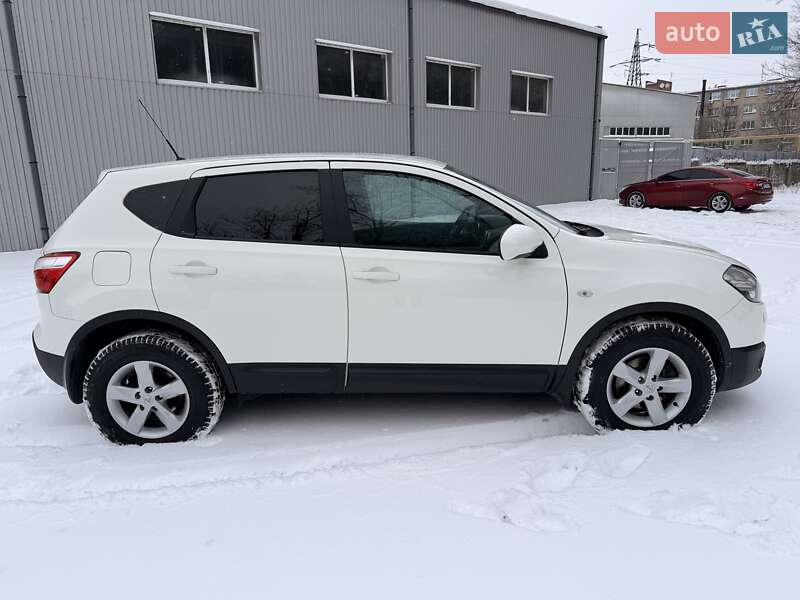 Внедорожник / Кроссовер Nissan Qashqai 2012 в Днепре