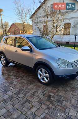 Позашляховик / Кросовер Nissan Qashqai 2009 в Хирові