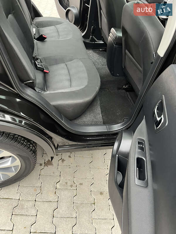 Внедорожник / Кроссовер Nissan Qashqai 2011 в Черновцах