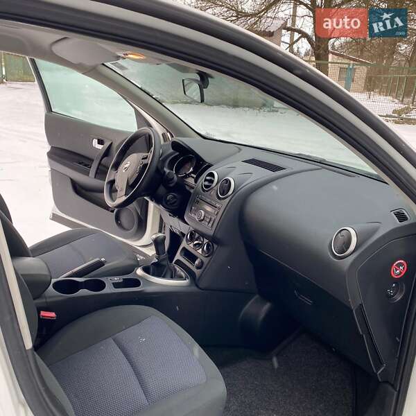 Внедорожник / Кроссовер Nissan Qashqai 2012 в Киверцах