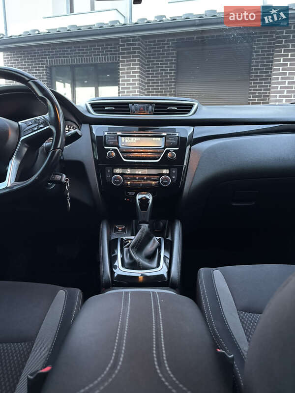 Внедорожник / Кроссовер Nissan Qashqai 2020 в Львове