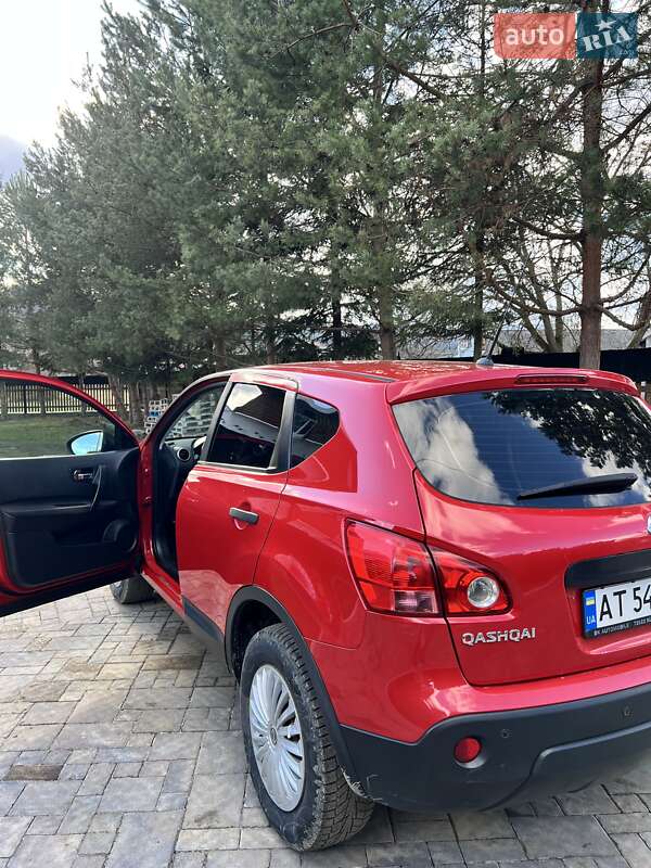 Внедорожник / Кроссовер Nissan Qashqai 2009 в Косове