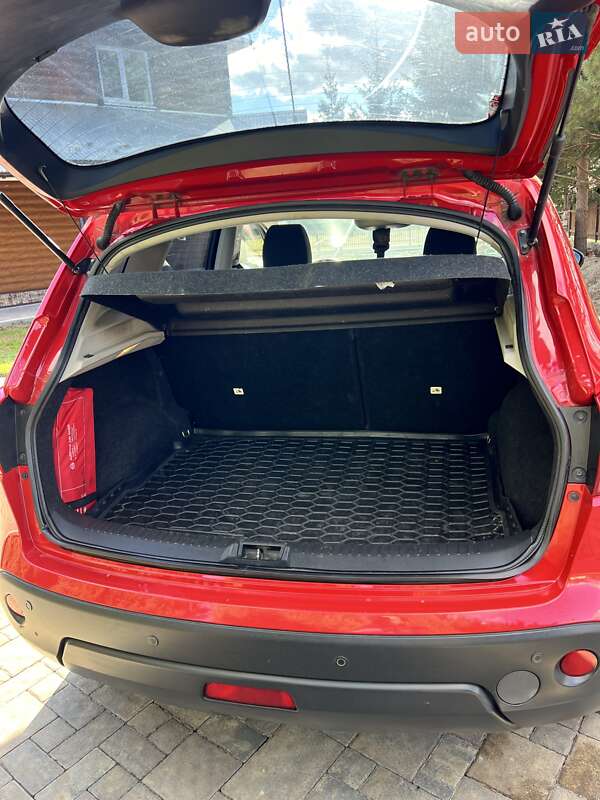 Внедорожник / Кроссовер Nissan Qashqai 2009 в Косове