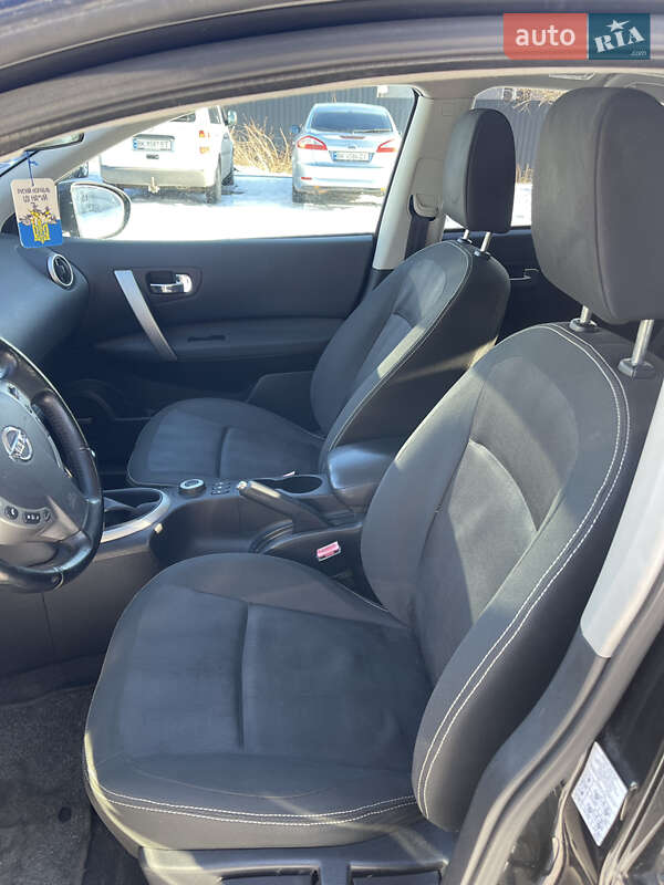 Позашляховик / Кросовер Nissan Qashqai 2011 в Рівному