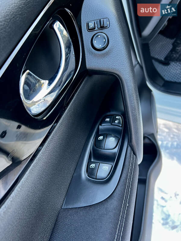 Позашляховик / Кросовер Nissan Qashqai 2017 в Тернополі