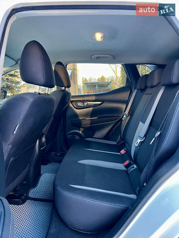 Позашляховик / Кросовер Nissan Qashqai 2017 в Тернополі