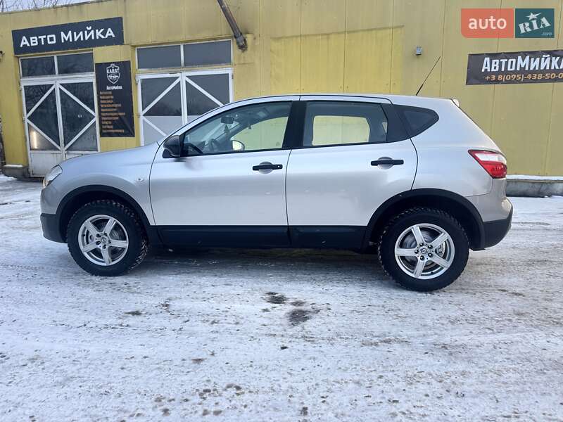 Внедорожник / Кроссовер Nissan Qashqai 2011 в Львове