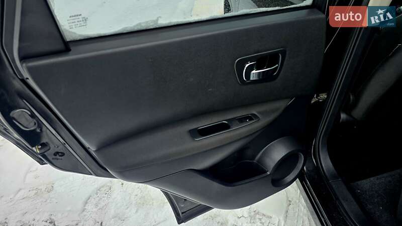 Позашляховик / Кросовер Nissan Qashqai 2012 в Полтаві фото 62 Позашляховик / Кросовер Nissan Qashqai 2012 в Полтаві