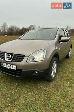 Позашляховик / Кросовер Nissan Qashqai 2008 в Івано-Франківську