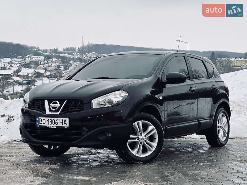 Внедорожник / Кроссовер Nissan Qashqai 2011 в Тернополе