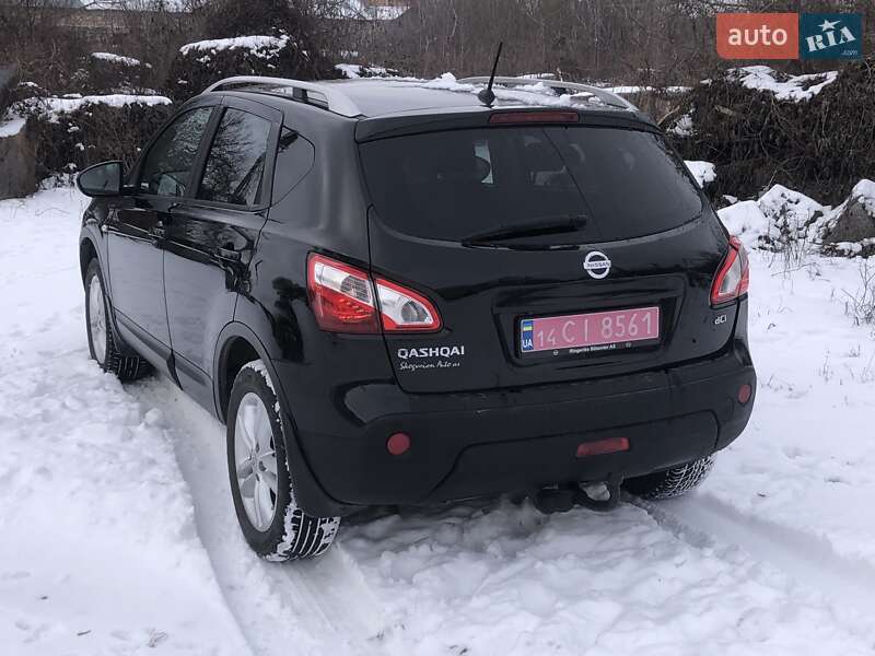 Позашляховик / Кросовер Nissan Qashqai 2010 в Черкасах