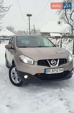 Внедорожник / Кроссовер Nissan Qashqai 2010 в Дрогобыче